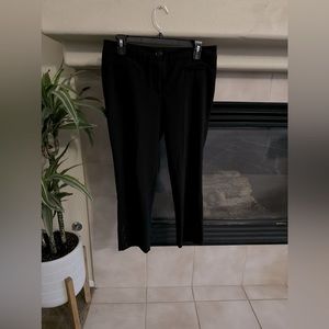 Roz & Ali ~ Black cropped Dress Pants size 4